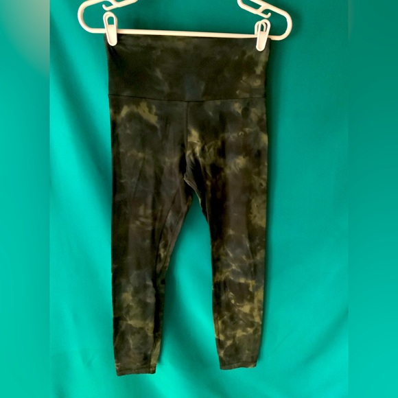 Lululemon Athletica Leggings - Picture 1 of 2